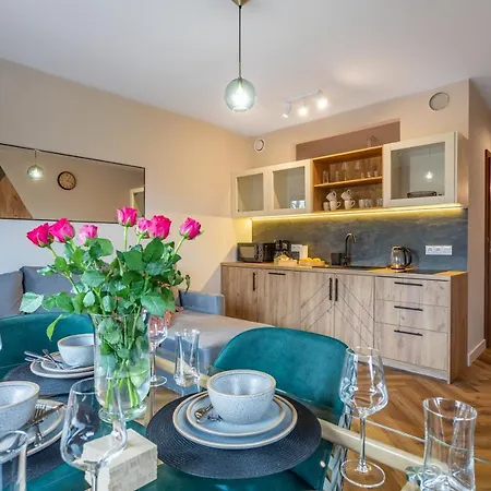 Park B4- Z Dostepem Do Basenu, Sauny, Jacuzzi, Silowni Apartman