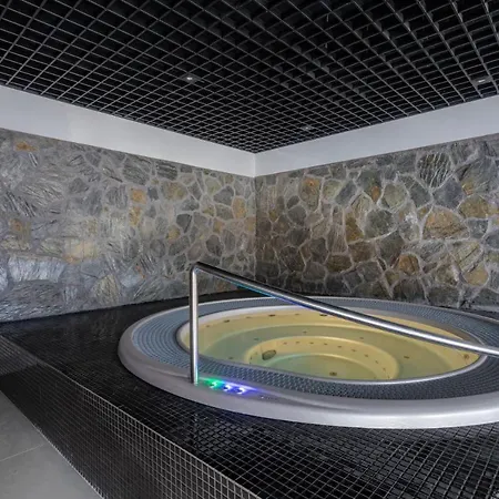 Apart Invest Green Park Resort B4- z dostępem do strefy spa *
